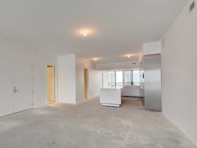 5000 Island Estates Drive - Florida - Aventura - 33160